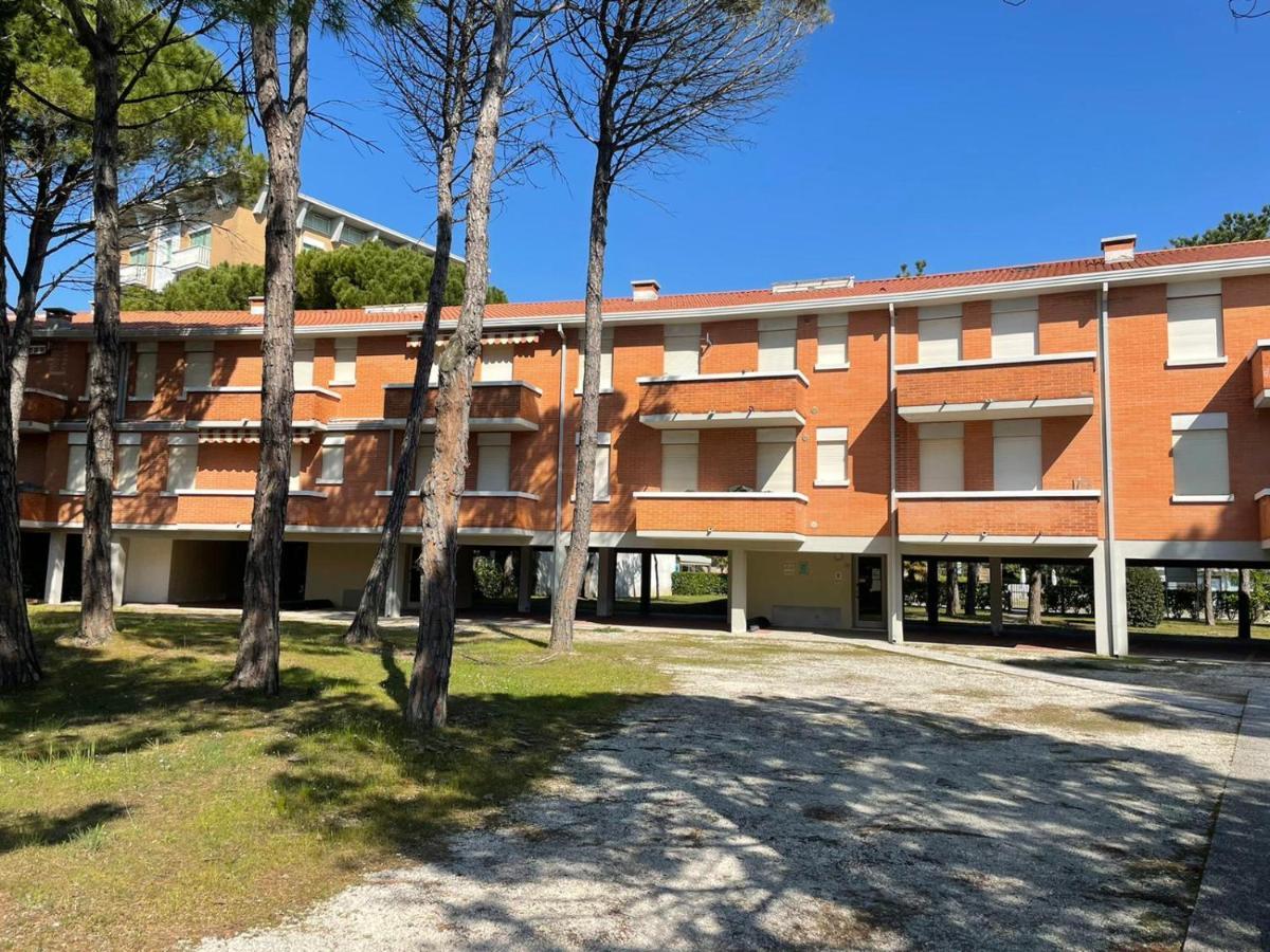 Condominio Splendid Bibione Luaran gambar
